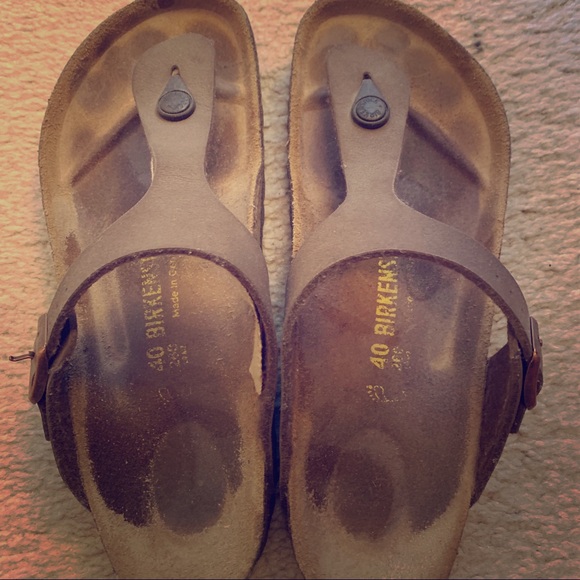 Women’s Gizeh Birkenstock’s - Picture 1 of 4